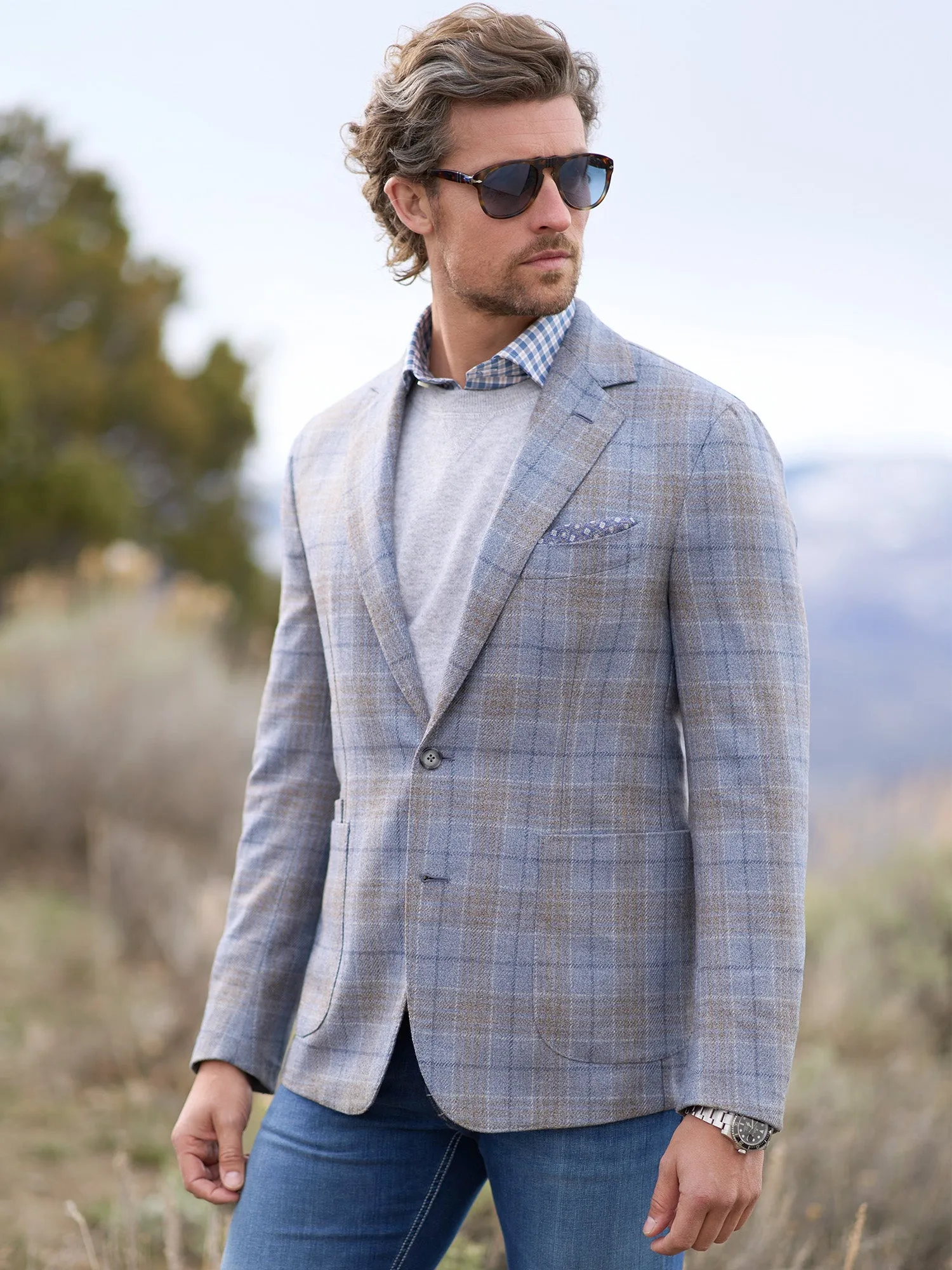 Stylish Di Campa Wool Silk Blazer for Men - Elegant Tailored Fit Jacket for Formal and Casual Wear